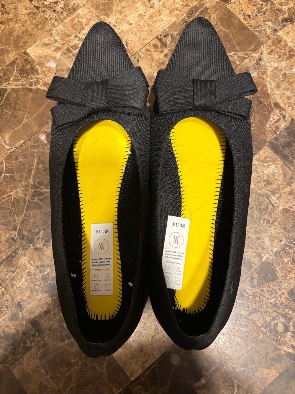 Vivaia Pointed Toe Flats size 7